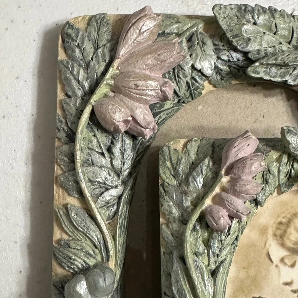 Vintage Floral Resin Picture Frame Set 3D Dimensional Rose Leaf Victorian Design
